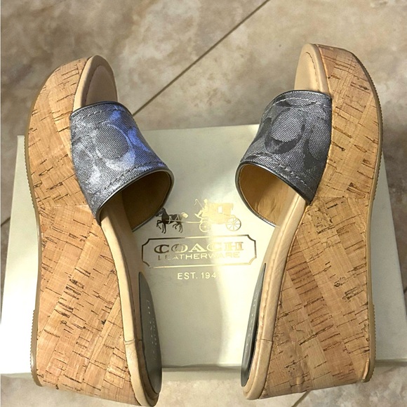 Authentic NIB COACH JOANE A8109 Silver Size 7 $150 - Picture 7 of 7